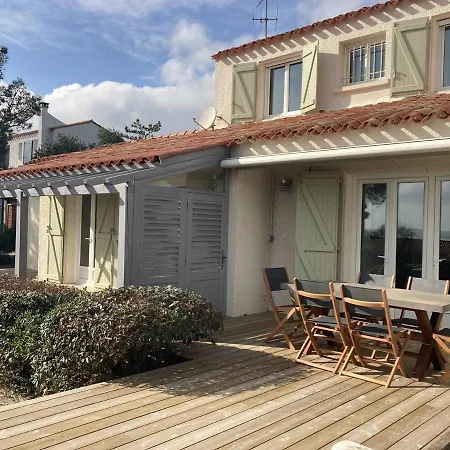 De Grand Standing Les Garrigues Villa *